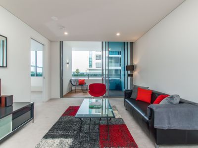 411  /  2 Moreau Parade, East Perth