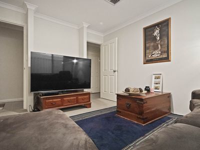 57 Mariposa Gardens, Success