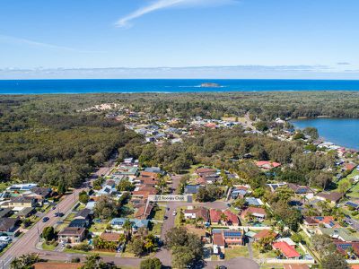 2 / 2 Rodney Close, Lake Munmorah