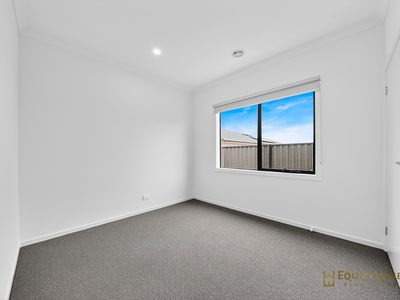 27 Kutjera Street, Manor Lakes