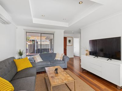 64A London Street, North Perth
