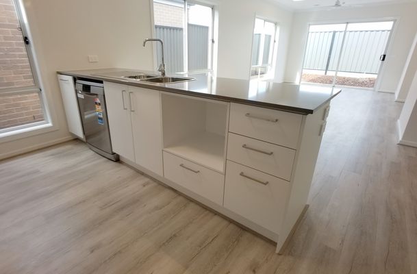 77 Distinction Avenue, Craigieburn
