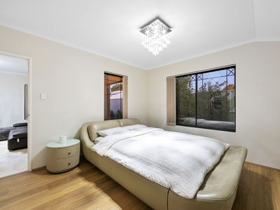 15B Horrocks Road, Booragoon