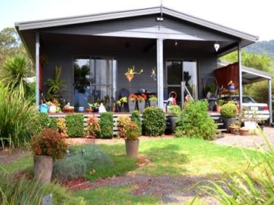 5 Myrtle Street , Tawonga South