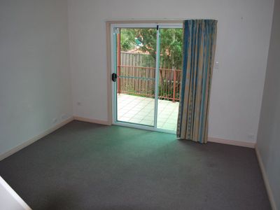 7 / 2 Kent Road, Dapto