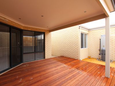 2 / 58 Central Avenue, Ascot