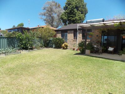30 Meyers Crescent, Cooranbong