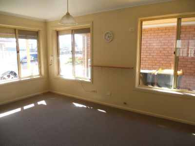 2 / 12 Jeffries Street, Port Macdonnell