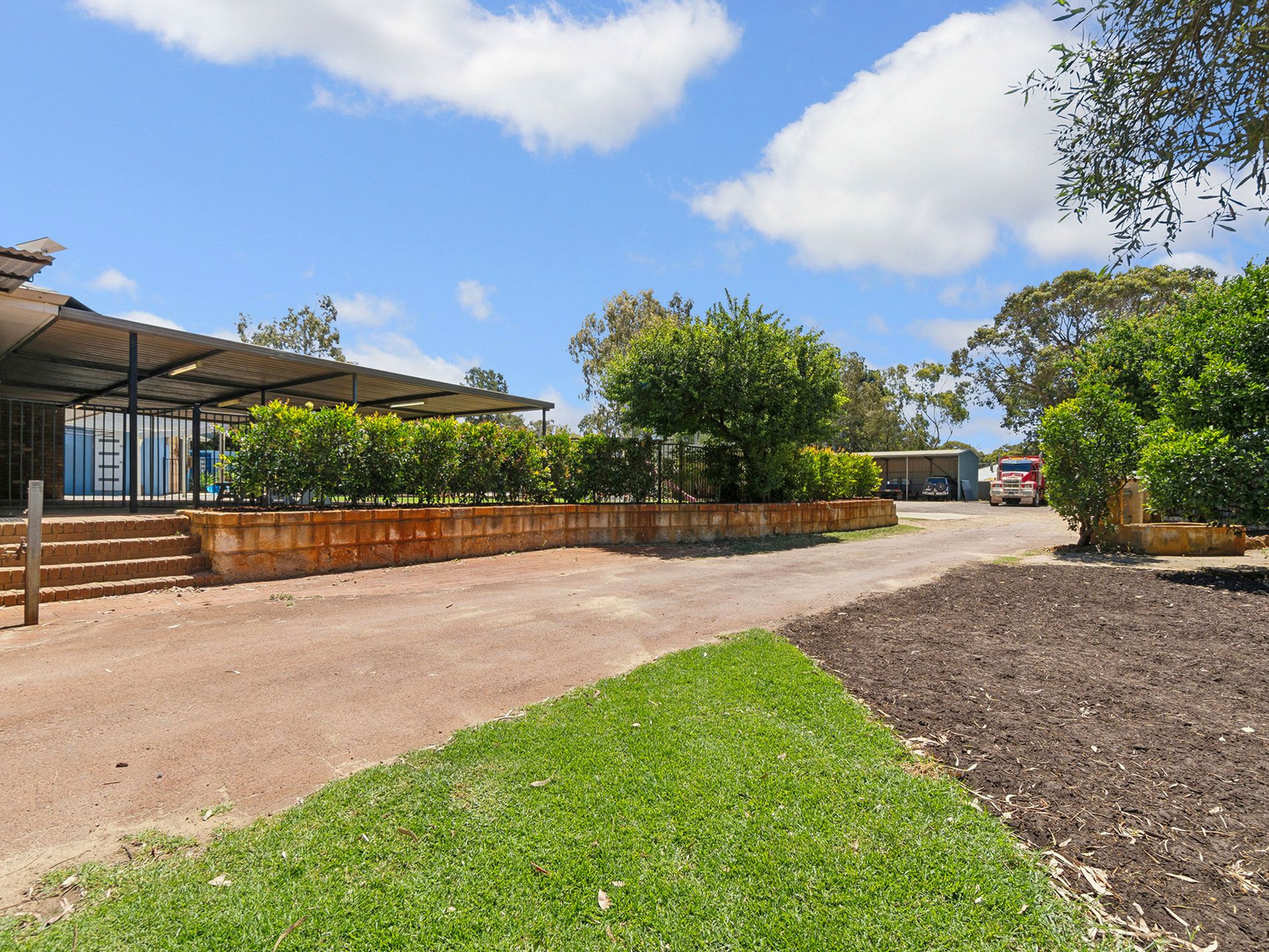 5 St Georges Avenue, Champion Lakes