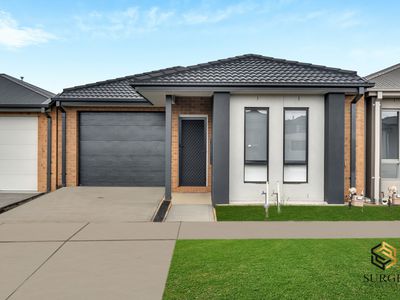 10 Petunia Crescent, Armstrong Creek