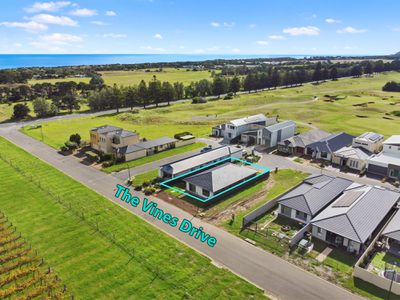 1 / 55 The Vines Drive, Normanville