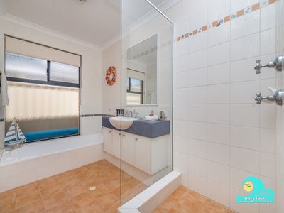 11 Sweep Ridge, Yanchep