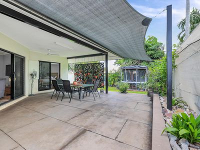 14 Gunn Crescent, Gunn