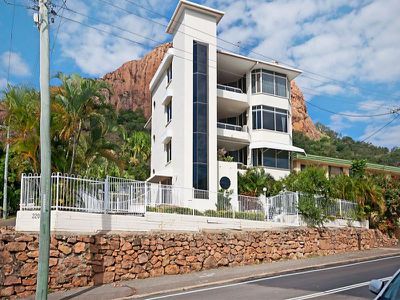 3 / 320 Stanley Street, North Ward