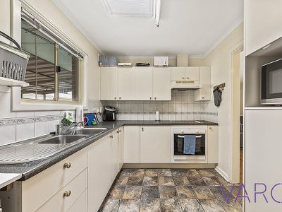 33 Derrilin Road, Ingle Farm