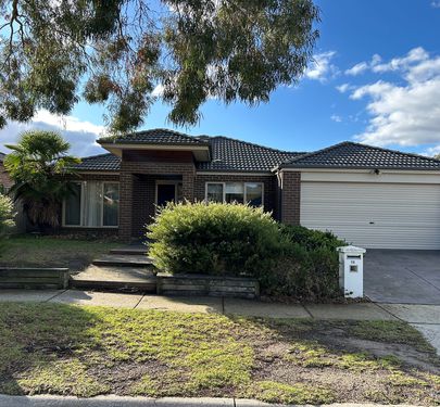 14 Yammerbook Way, Cranbourne East