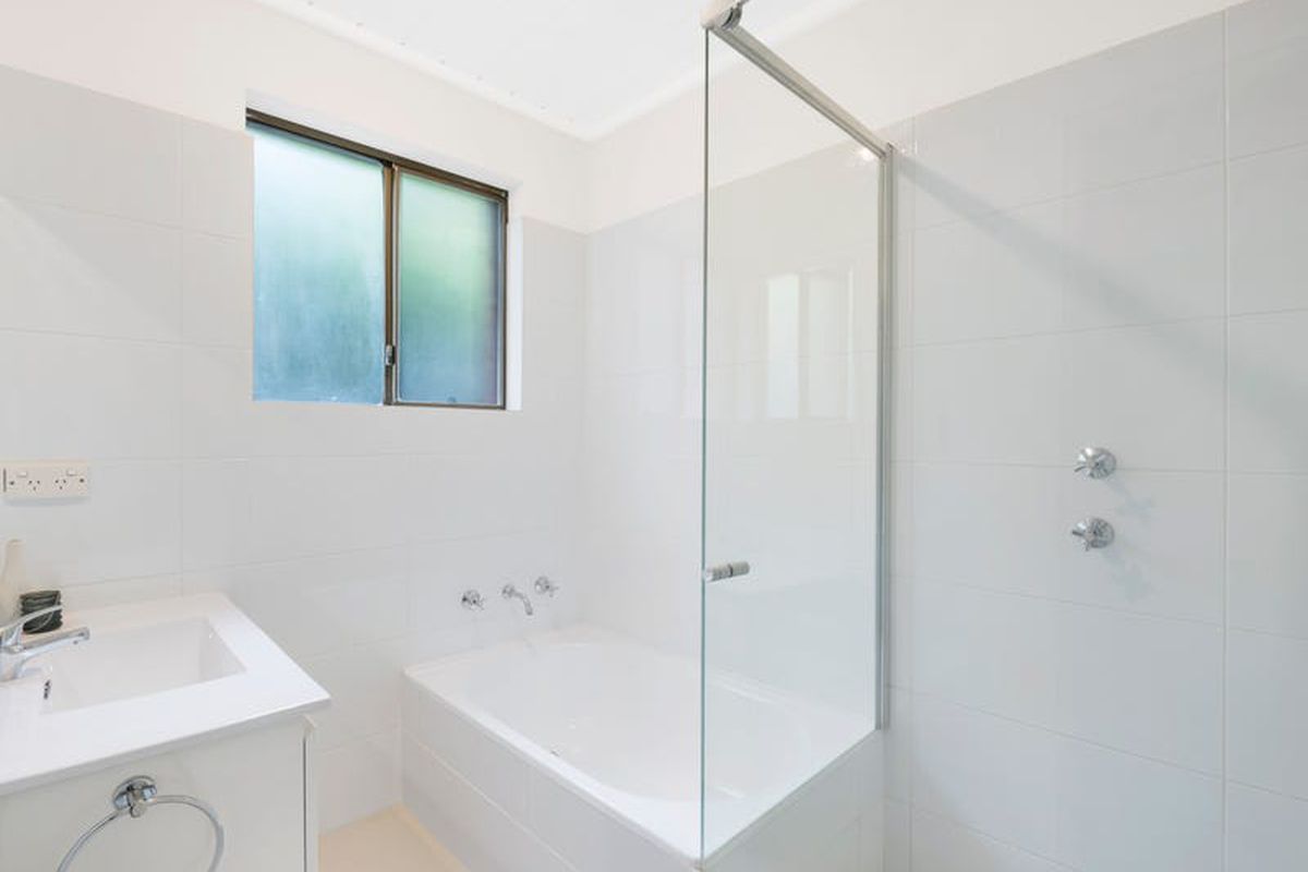 16 Parrendi Close, Avoca Beach