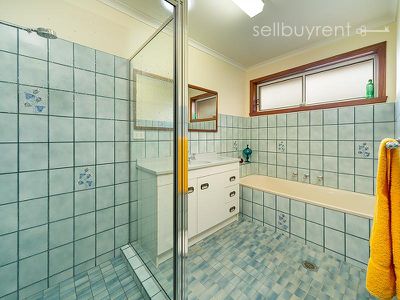 414 COLLEY STREET, Lavington