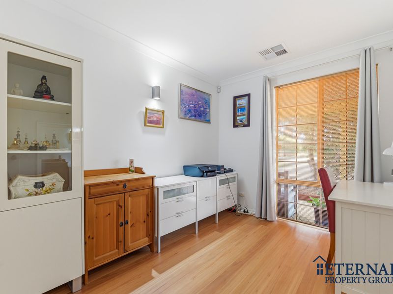 13 Hybanthus Road, Riverton