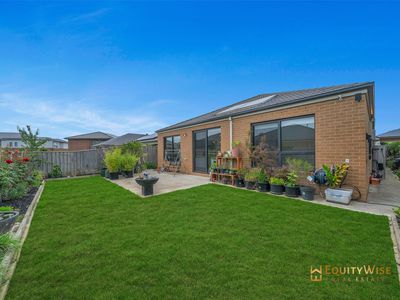 9 Huron Road, Manor Lakes