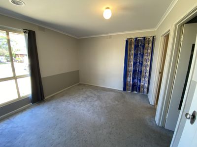 36 Spring Drive, Hoppers Crossing