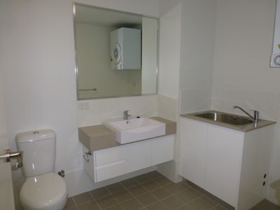 4 / 28 Goodwood Parade, Burswood