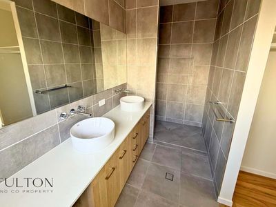 35 Wood Crescent, Baringa