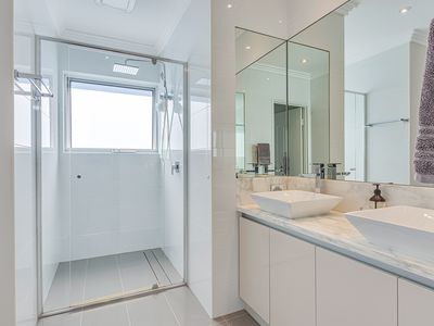 27 Moonlighter Way, Yanchep