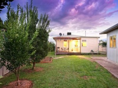 22 Simmonds Street , Mount Beauty