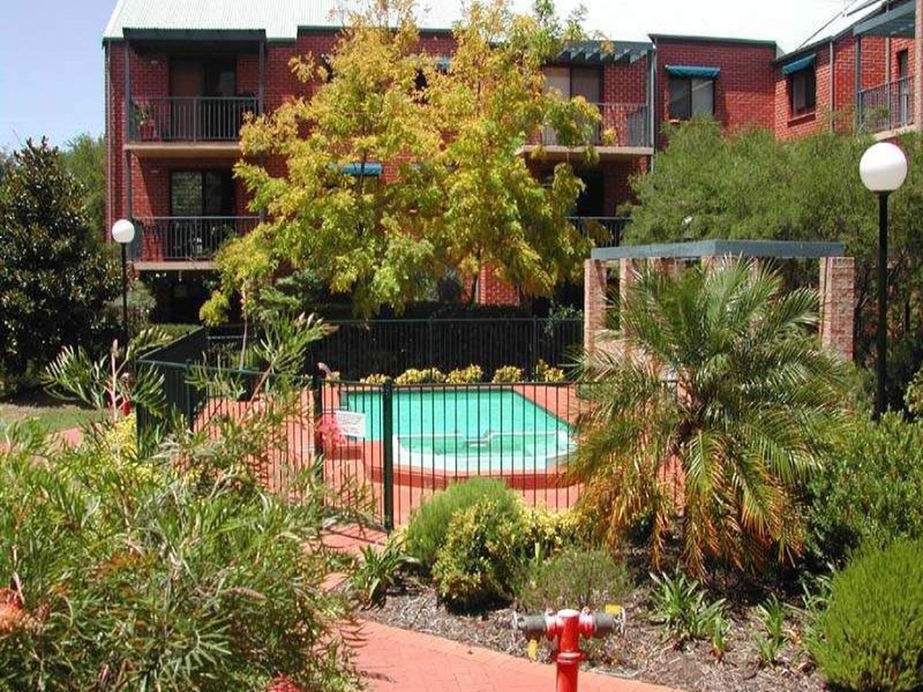 12 / 2 Kensington Mews, Waterloo
