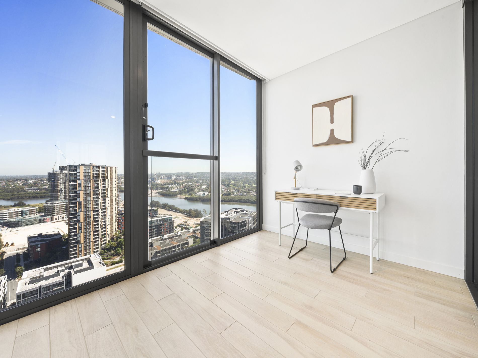 2413 / 11 Wentworth Place, Wentworth Point
