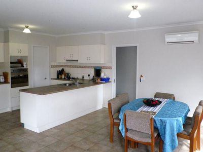 1 Louisa Place, Warrnambool