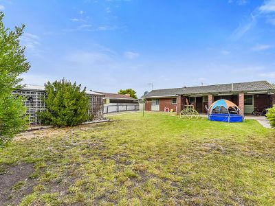 21 English Drive, Millicent