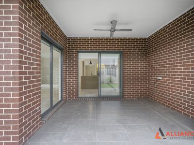 19 Honey Flower Way, Greenvale