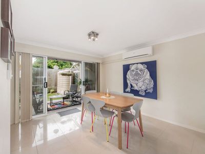 2 / 28 Green Street, Booval