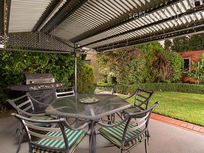 2 WOODLAND STREET, Wodonga