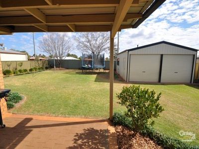 94 Twickenham Drive, Dubbo