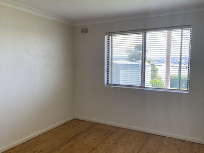 2 / 140 Lakeview Parade, Primbee