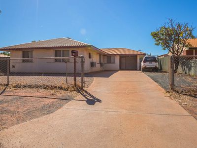 10 Kangaroo Crescent, South Hedland