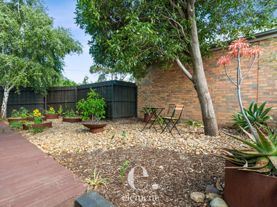 1 / 9 Crows Road, Belmont