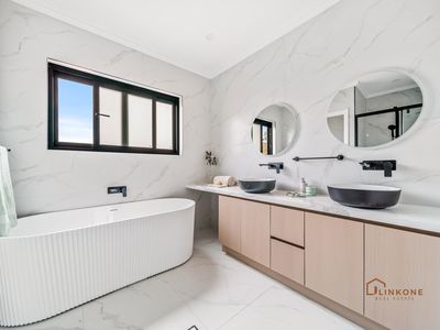 8A Castlereagh Close, Willetton