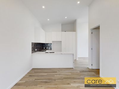 1 / 5 Maple Court, Doveton