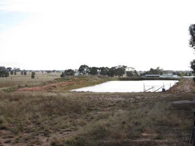 33 Wattle Grove, Neilborough