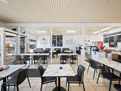 3 & 3A Beach Road, Beachport