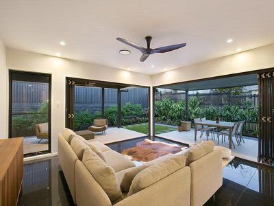4 English Place, Rochedale