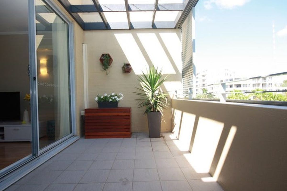 306 / 4 The Piazza, Wentworth Point