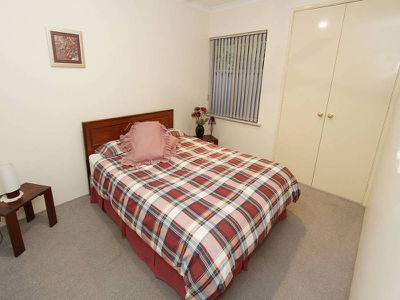 28 Green Croft Gdns, Leeming
