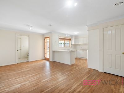 37 Cedar Drive, Llanarth