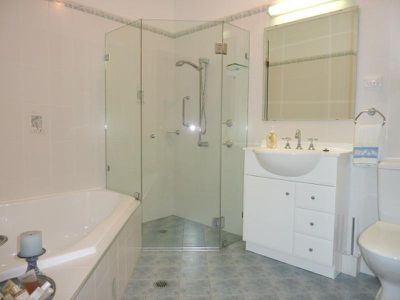71 Hilton Ave, Roselands