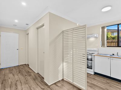 1 / 9 College Avenue, Oak Flats